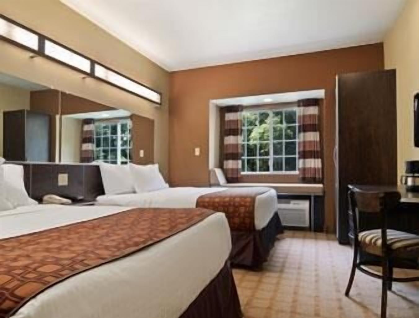 Microtel Inn & Suites By Wyndham Manchester - Newly Renovated מראה חיצוני תמונה