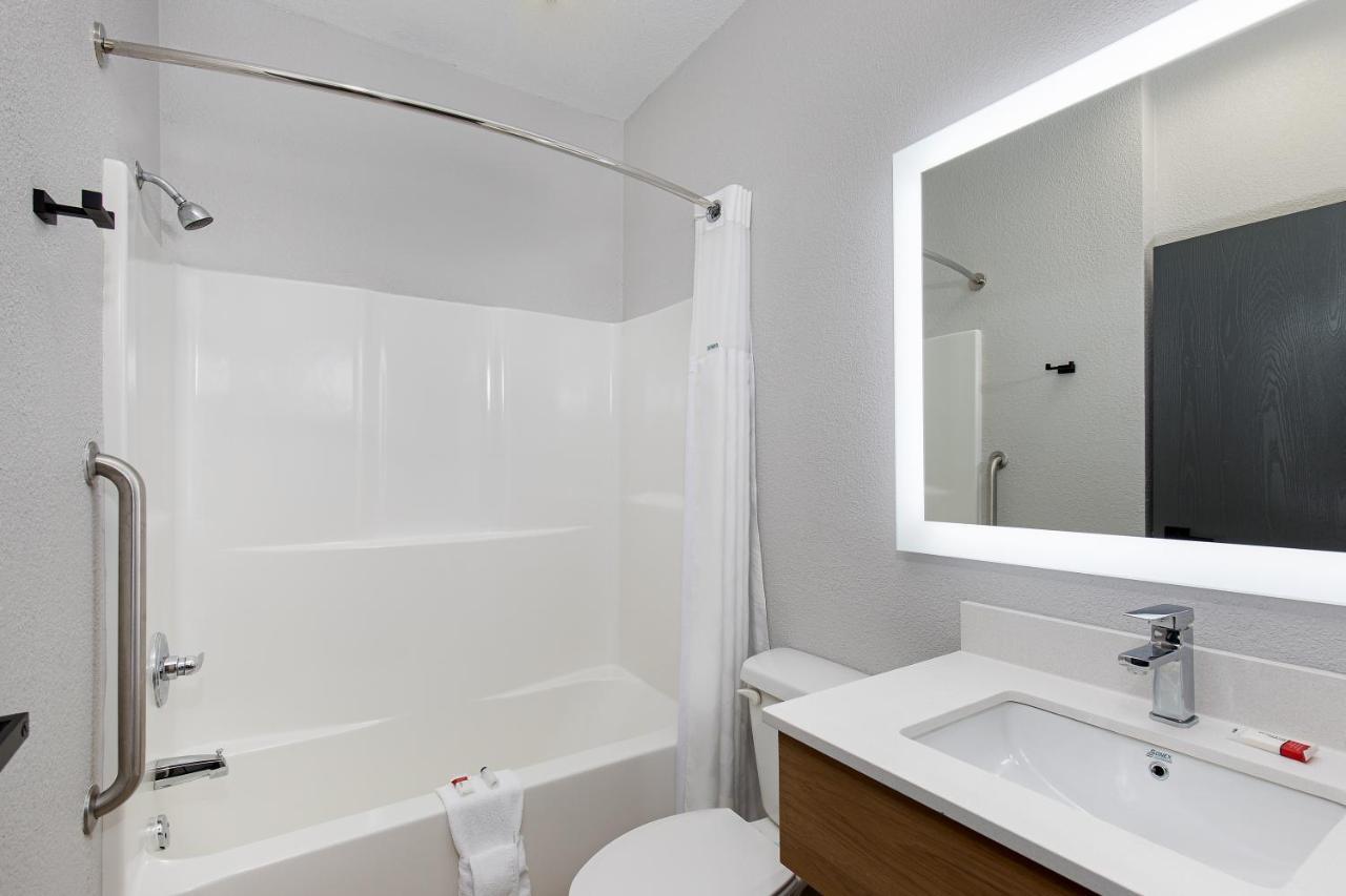 Microtel Inn & Suites By Wyndham Manchester - Newly Renovated מראה חיצוני תמונה