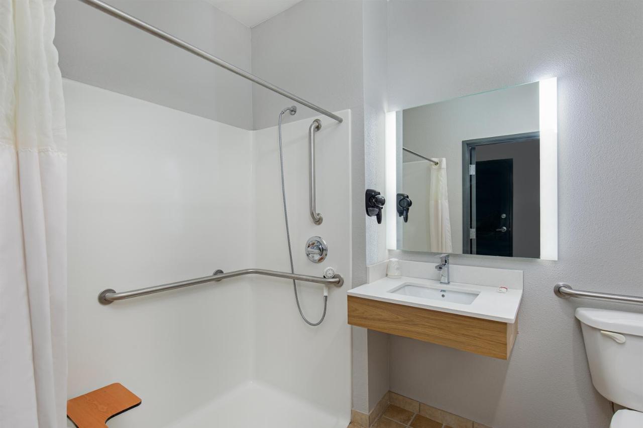 Microtel Inn & Suites By Wyndham Manchester - Newly Renovated מראה חיצוני תמונה